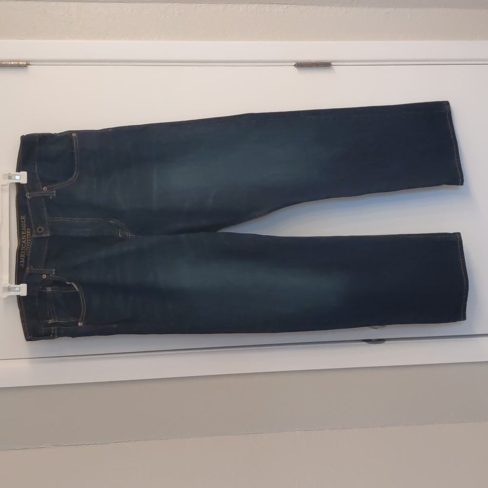 American Eagle men's relaxed straight Jeans never worn 40 x 30